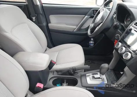 2016 Subaru Forester 2.5I Premium из США, поврежденный, VIN JF2SJAFC5GH554497